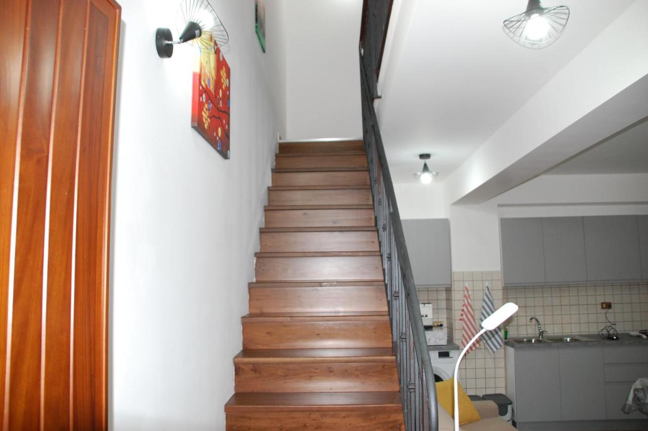 Casa Vacanze Antico Cortile Delle Palme Villa Villagrazia Di Carini Luaran gambar